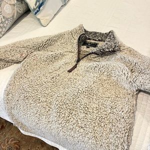 Size small - fits like a large True Grit pullover - great condition